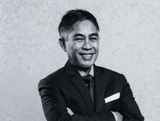 Agus Salim, S.H., M.H. - Davies & Associates US Immigration lawyers