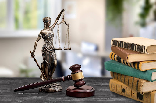 Davies & Associates Lawyers