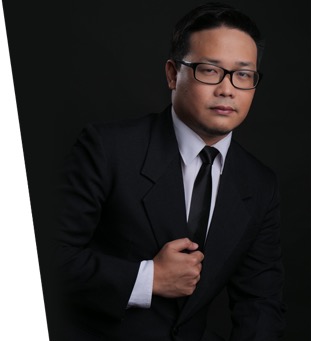 Manila Immigration Lawyer- Eric Dela Cruz